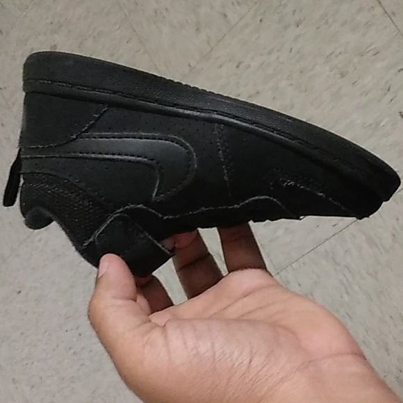 NikeCourt Borough Mid size:9C - Picture 6 of 15